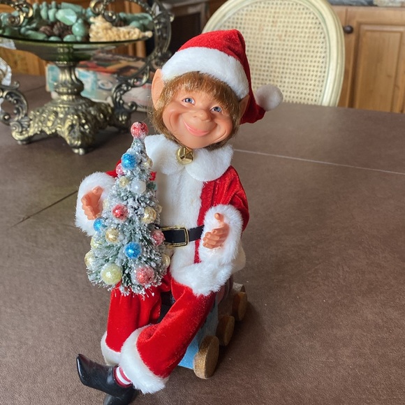 NWT Retired Karen Didion Original Xmas Elf on Train engine - Picture 2 of 5